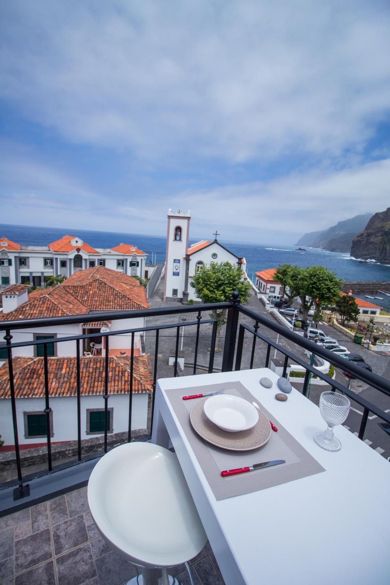 Oliveira'S Apartments - Madeira Island 폰타델가다 외부 사진